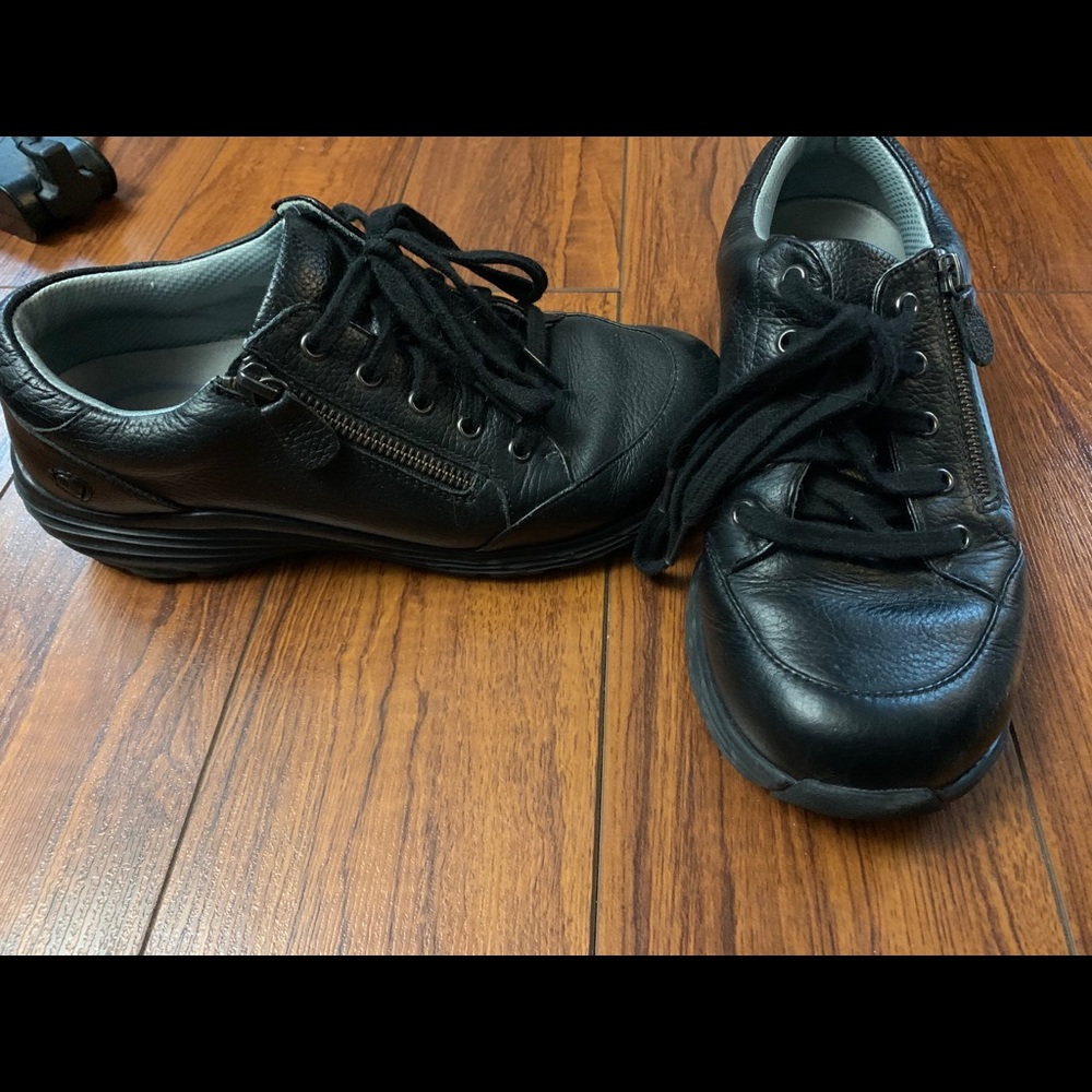 Align by Nurse Mate Shoes
